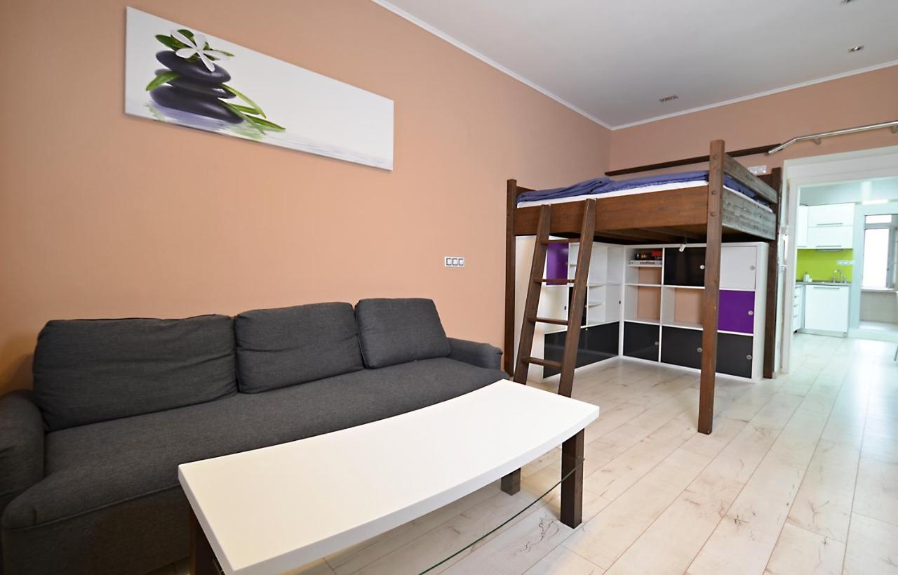 Apartmany Jizdarenska Карлови Вари Екстериор снимка