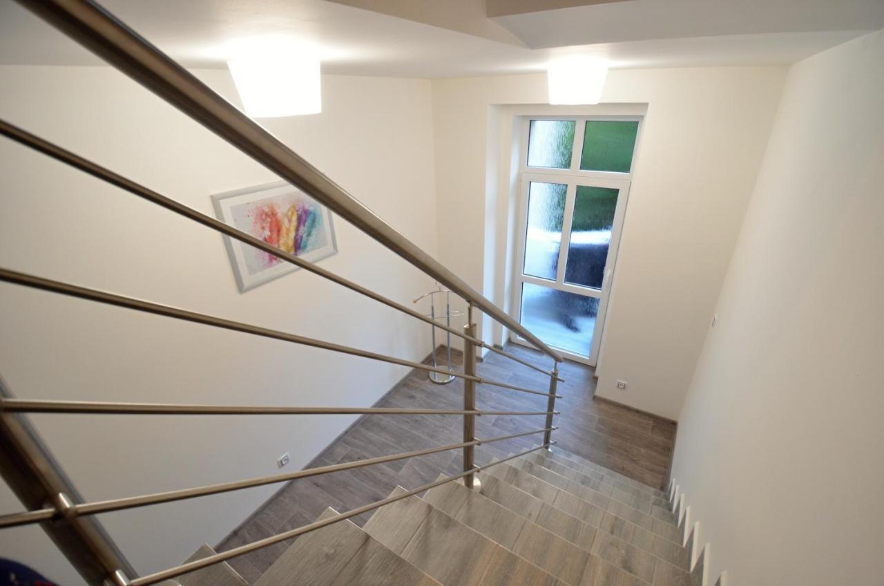 Apartmany Jizdarenska Карлови Вари Екстериор снимка